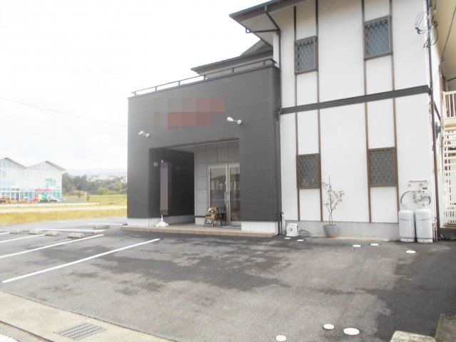 【玄関】 | 函南町上沢 売店舗併用住宅 EH01334 | 函南町上沢　カフェ入口