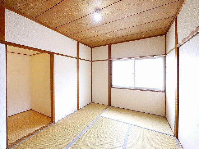 山谷住宅Ⅱの和室|フローリングだけでなく、和室もあります
