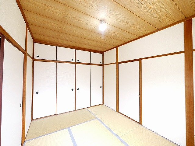 山谷住宅Ⅱの寝室|落ち着いて過ごせるお部屋なので、寝室にいかがでしょうか