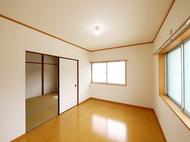 山谷住宅Ⅱの洋室|使い勝手のいい洋室です