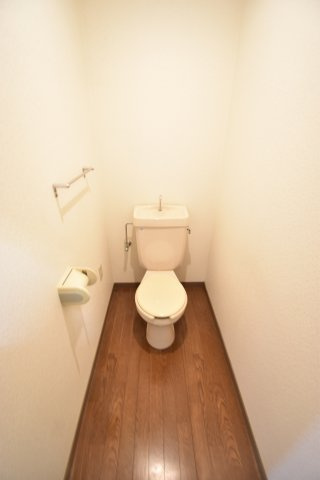 コンフォート北花田のトイレ