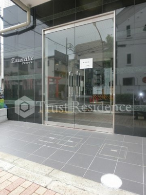 【エントランス】 | アンソレイエ