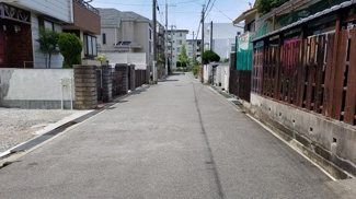 【前面道路含む現地写真】