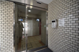 【エントランス】 | エントランス　オートロック完備