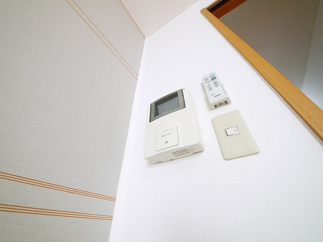 アイビー21のセキュリティ|モニター付きインターホンです