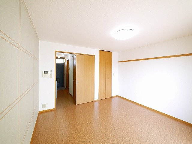 アイビー21の洋室|広々とした洋室です