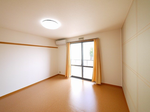 アイビー21の寝室|使い勝手のいい寝室です