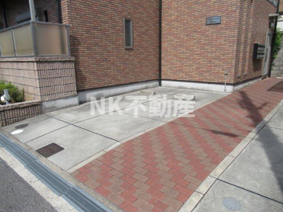 【駐車場】 | アンプルールクラージュ瓢箪山（瓢箪山賃貸） | 駐車スペースもあります