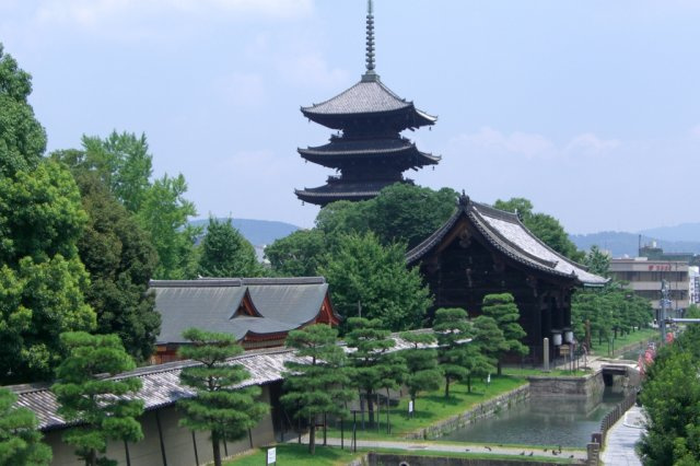 ゲストハウス東寺の周辺|五重塔