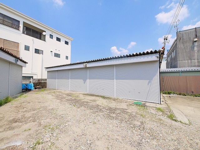 大安寺西ガレージ倉庫の周辺
