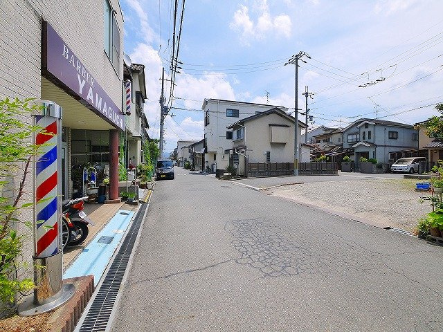 小林町倉庫の周辺