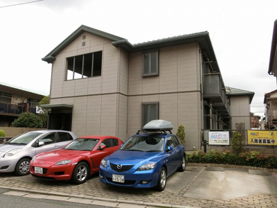 【外観】 | グランデュール | グランデュール　軽量鉄骨造2階建て　南西向きの物件です