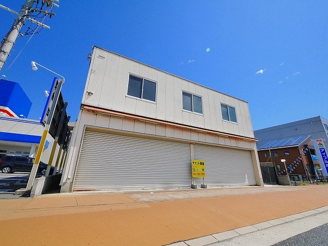 二条大路南2丁目貸店舗の外観