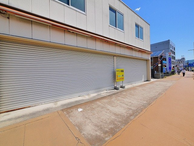 二条大路南2丁目貸店舗のエントランス