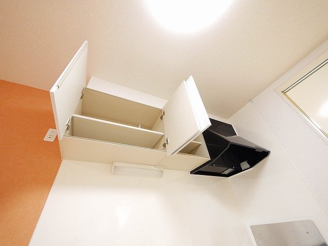 サンモール長柄の収納|きれいなキッチンです