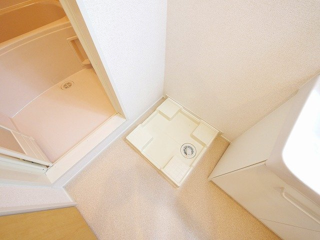 サンモール長柄の設備|室内洗濯機置き場です。