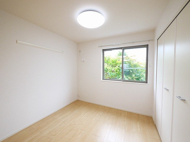 サンモール長柄の洋室|個人の部屋や寝室として使える洋室です