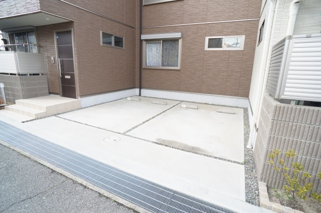 ベールプラザの駐車場