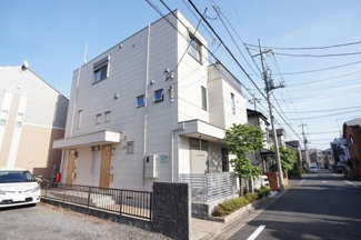 【外観】 | 閑静な住宅街に建つ落ち着いたお部屋です。
