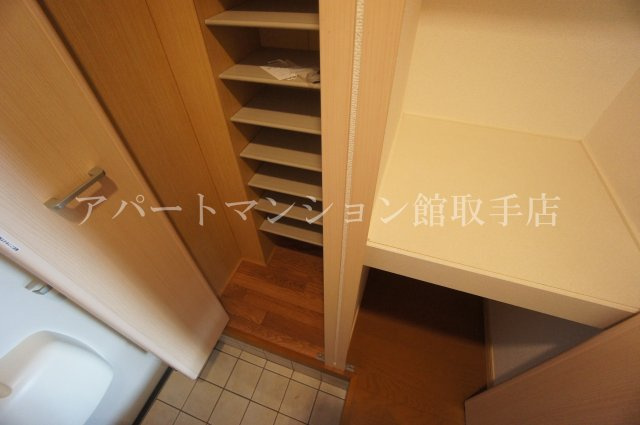 コモドアデッソの収納