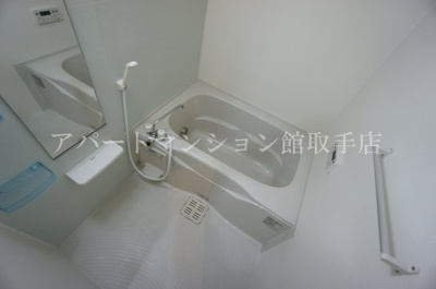 【浴室】 | コモドアデッソ
