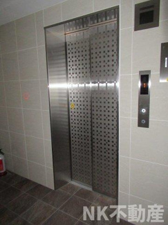 【ロビー】 | 建物の内部です