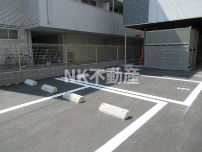 【駐車場】 | エムズコート小阪（河内小阪賃貸） | 車をお持ちの方に嬉しい駐車場付きの物件です