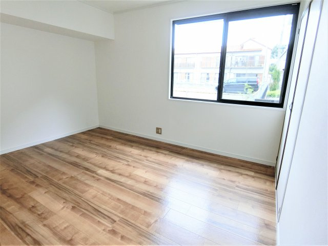 ファーストコーポ八千代の洋室