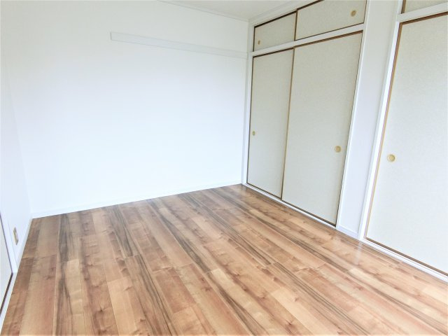 ファーストコーポ八千代の洋室