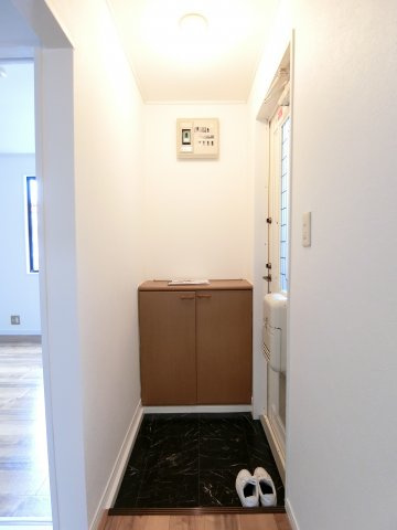 ファーストコーポ八千代の玄関