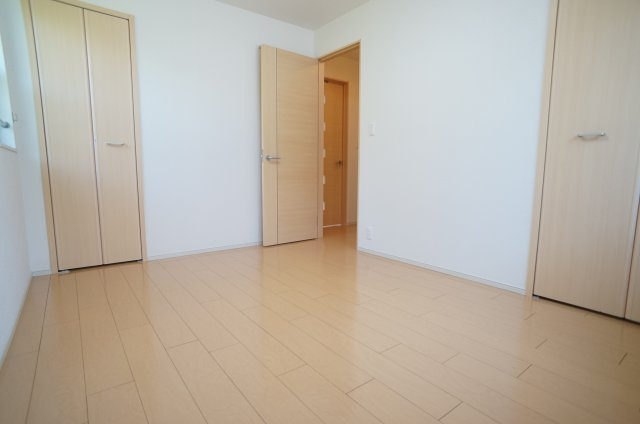 マーベラス撰花園の寝室