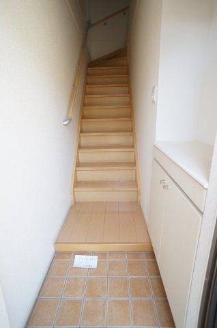 マーベラス撰花園の玄関