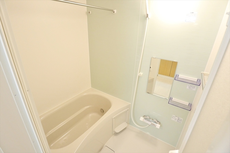 サンライズTOWN寺家の浴室