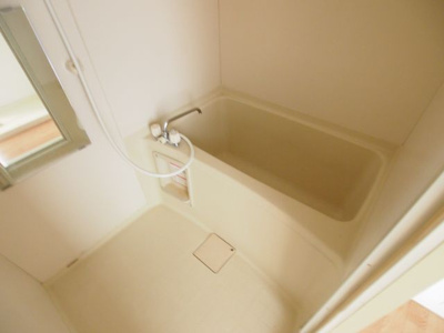 【浴室】 | ホワイトハウスフォーレント・ヒロ