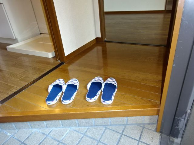 まるハウスＢの玄関