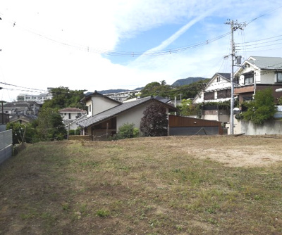 【展望】 | 殿山町1番土地 | 西側眺望です。高台になっていますので、1階からでも山並みは見えます。
