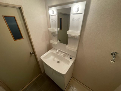 【独立洗面台】 | タウンハウスドミール