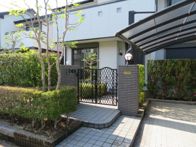 【エントランス】 | 豊郷台貸家