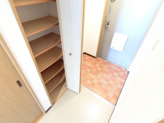 ベルヴィラージュ北野田の玄関