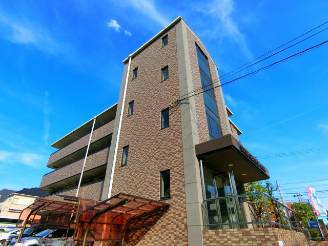 EverGreen泉ヶ丘1号館の外観