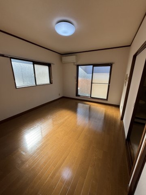 【寝室】 | ブロードシオン