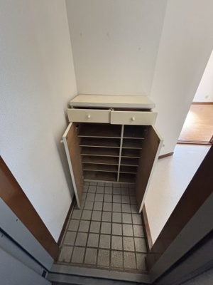 【玄関】 | ブロードシオン