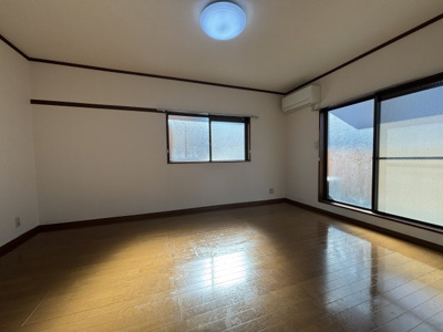 【洋室】 | ブロードシオン