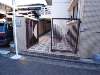 【エントランス】