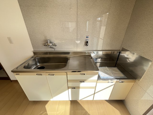 メゾン津々山台のキッチン