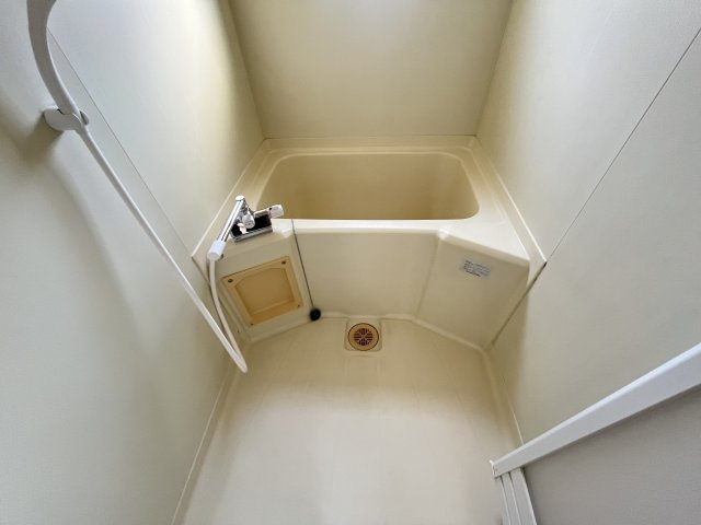 メゾン津々山台の浴室