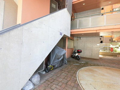 【その他共用部分】 | ベイハイツ桜木町 | バイク置場