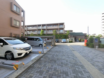 【駐車場】 | 仲町台パークヒルズ5号棟