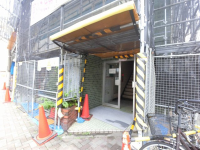 【エントランス】 | サングリーン川崎 | JR京浜東北線・東海道線「川崎」駅徒歩8分の好立地！京浜急行線「京急川崎」駅徒歩10分の3路線2駅利用可能！