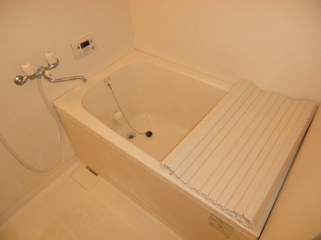 大阪市淀川区新北野３丁目の賃貸マンションの浴室